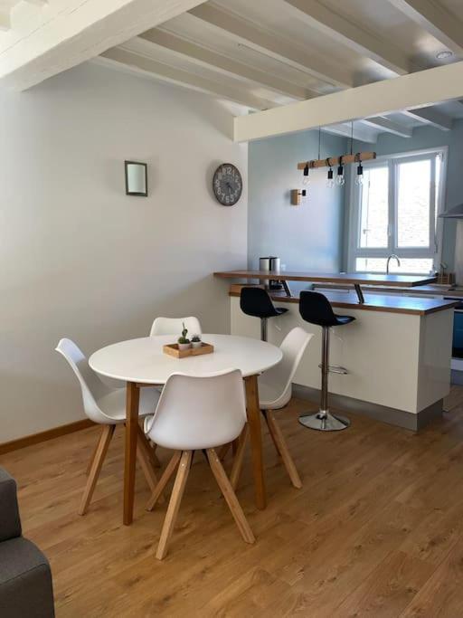 Tiny Paradise - 2 Bedrooms Apartment Montigny-sur-Loing Exterior foto